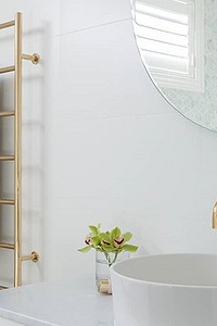 12 красивых полотенцесушителей для идеальной ванной комнаты