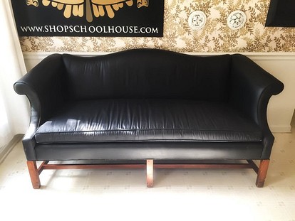 Переделка старого дивана в современный
