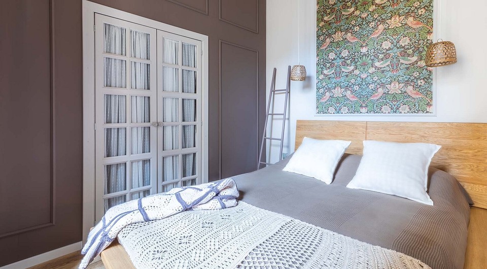 Идеальный дизайн интерьера узкой спальни: 8 простых секретов
