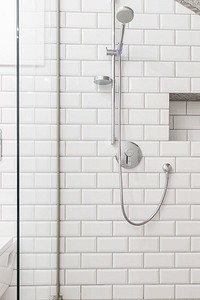 Как оборудовать в квартире душ вместо ванны: подробный гид по переустановке