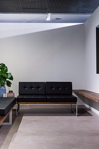 Дизайн гостиной в стиле хай-тек: как сделать его более уютным? 