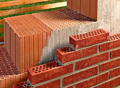 Выбор материала для стен при малоэтажном строительстве домов и сооружений, имеющих отопление