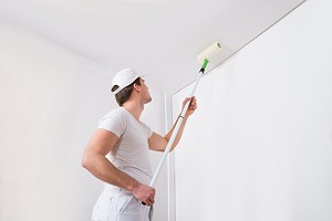 Можно ли покрасить натяжной потолок и как правильно это сделать? Инструкция и советы